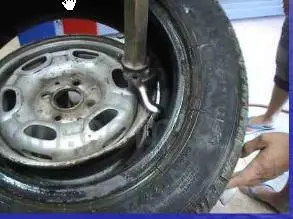 轮胎拆装机简单使用及技巧